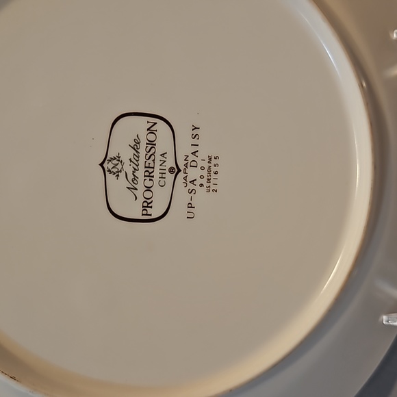 New Noritake Up-Sa Daisy 9001 Salad Plate - Picture 5 of 6